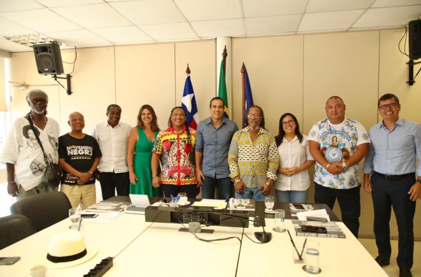  Bruno Reis garante remissão de dívidas de entidades culturais e carnavalesca em encontro com blocos afros e afoxés