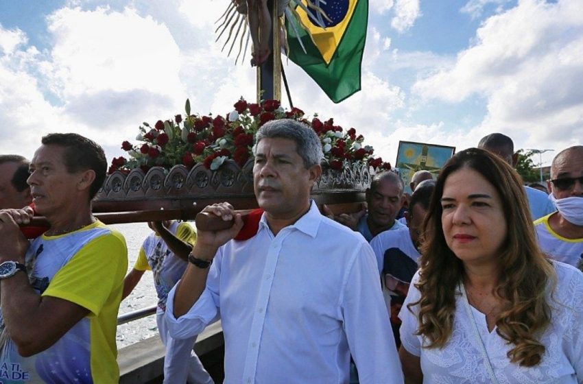  Jerônimo Rodrigues participa de procissão marítima para Senhor do Bonfim