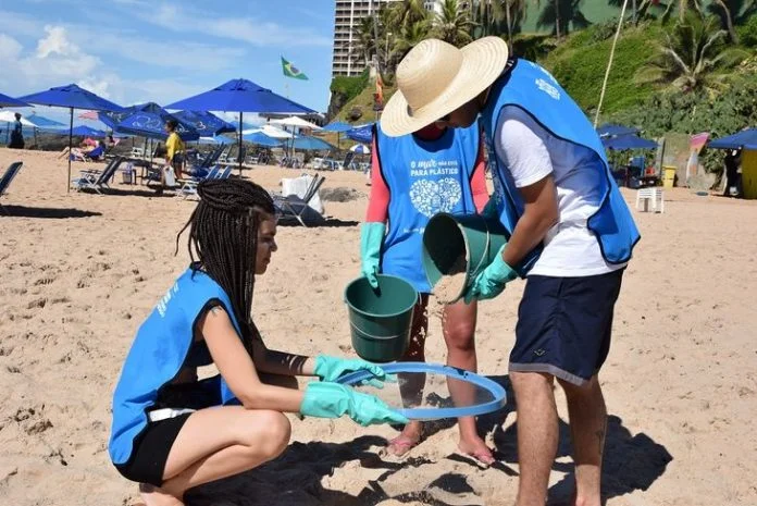  Sema e Inema realizam ação de limpeza de praia para receber Iemanjá