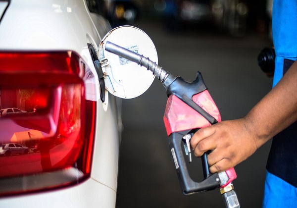  Petrobras reduzirá preço da gasolina e diesel