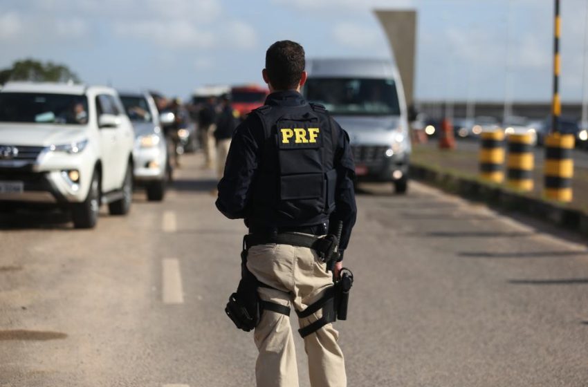  Homem suspeito de homicídio no Ceará é preso pela PRF em Jequié (BA)