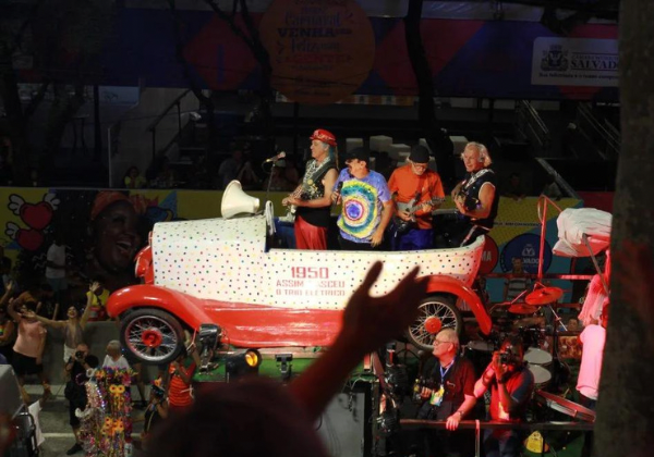  Carnaval do Campo Grande é aberto com Daniela Mercury e Armandinho