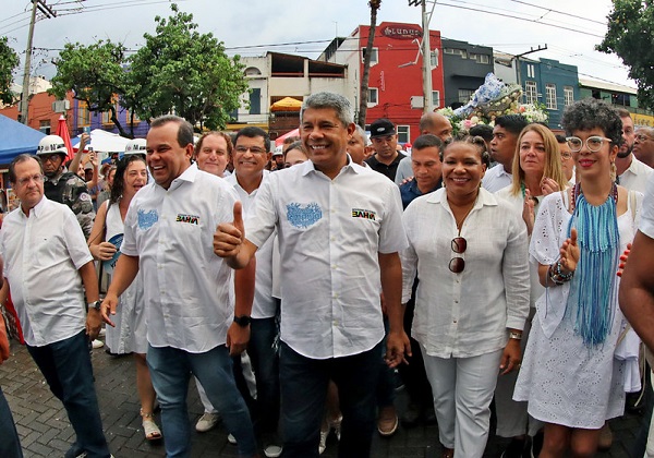  Jerônimo Rodrigues participa do festejos para Iemanjá