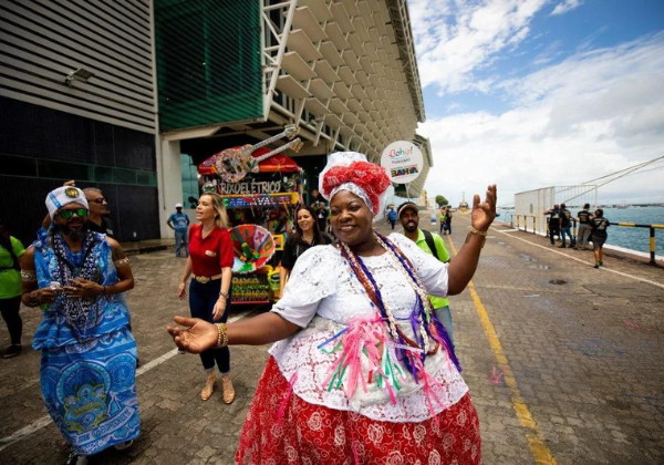  Salvador recebe quatro navios com mais de 17,5 mil turistas durante o Carnaval