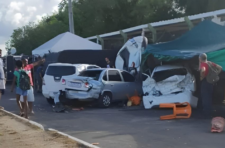  Homem morre após ser atropelado por carro em alta velocidade; assista vídeo