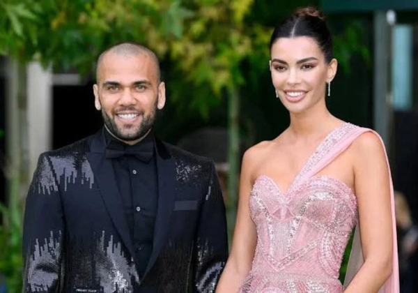  Daniel Alves faz acordo com ex-mulher para tentar sair da prisão