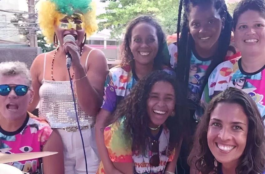  Percussionista é atingida por saco com urina durante show em Salvador