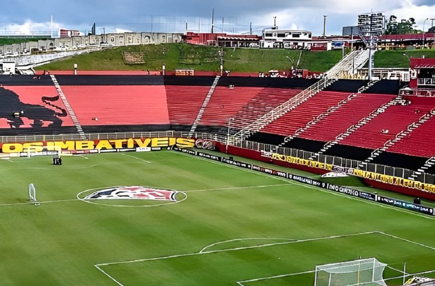  Vitória inicia pintura das arquibancadas do Barradão