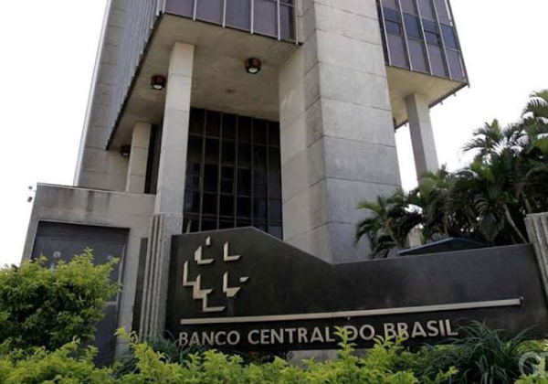  Dinheiro esquecido: Pessoa resgata R$ 328 mil em instituições financeiras