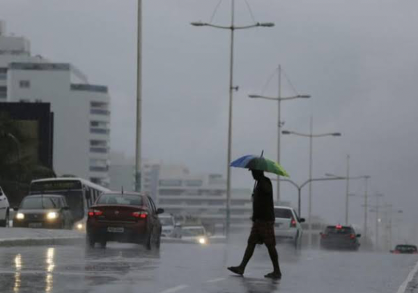  Outono chega com chuva em Salvador