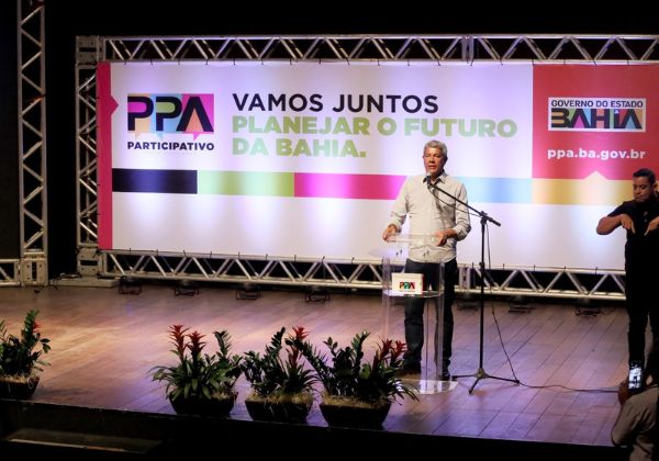  “É nosso papel escutar toda a sociedade baiana”, afirma Jerônimo durante abertura das plenárias do Plano Plurianual, em Feira de Santana