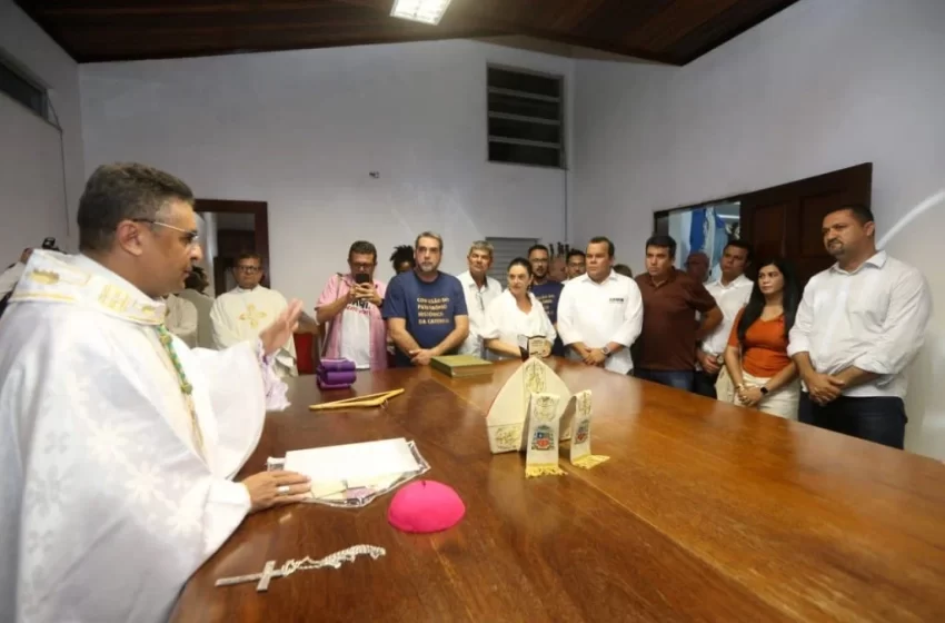  Geraldo Júnior participa de procissão e entrega alimentos do Bahia Sem Fome