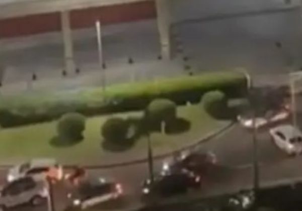  Roubo de carro e tiroteio em frente a Shopping deixa pessoas assustadas