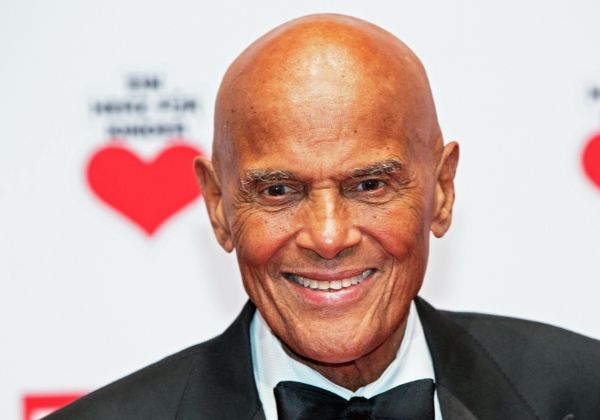  Ator e cantor Harry Belafonte morre aos 96 anos