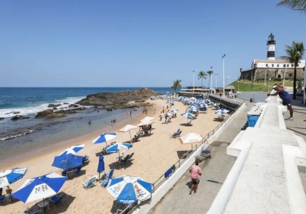  Salvador tem 15 praias impróprias para banho neste feriado; veja lista