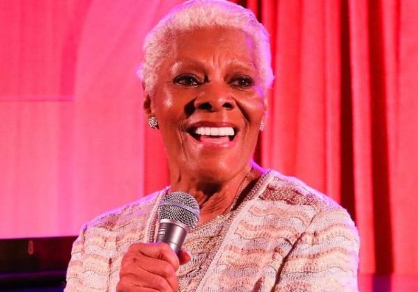  Dionne Warwick pretende morar na Bahia após turnê de despedida