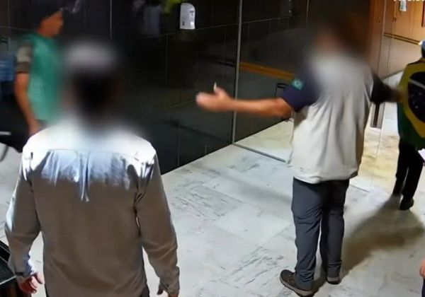  Imagens mostram ministro do GSI no Palácio do Planalto durante ataques no dia 8 de janeiro