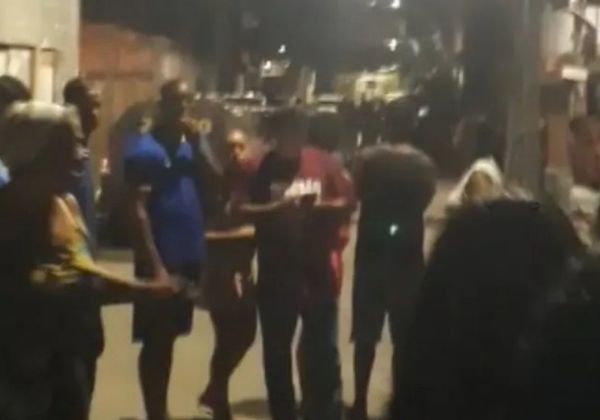  Uma mulher e três crianças são feitas reféns por homens armados em Salvador