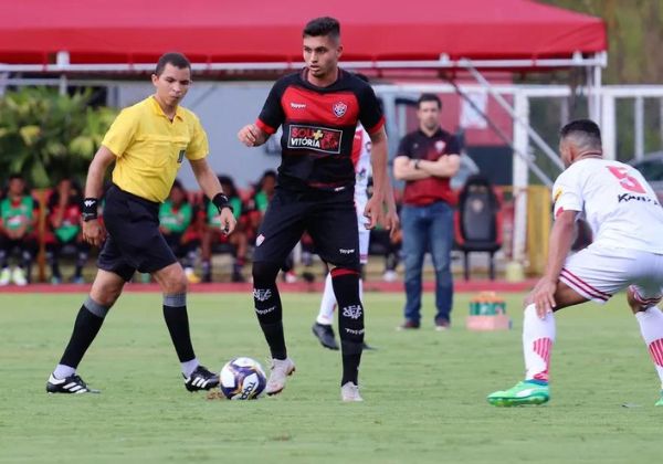  Promessa do Vitória e ex-Palmeiras, Luan Silva, luta para voltar ao futebol