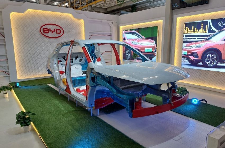  Jerônimo visita fábricas da BYD na China: “batalhar para levar essa indústria à Bahia”