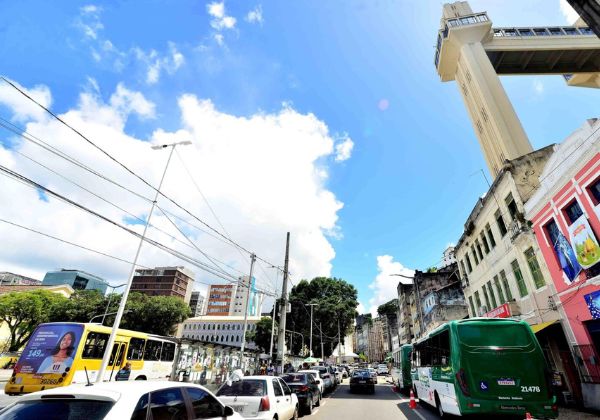  Linhas de ônibus têm itinerário alterado devido à interdição na Ladeira da Montanha