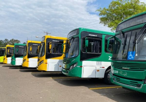  Rodoviários aceitam reajuste salarial e greve de ônibus em Salvador é cancelada