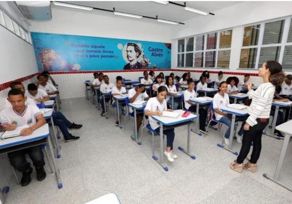  Jerônimo comemora avanços na educação da Bahia