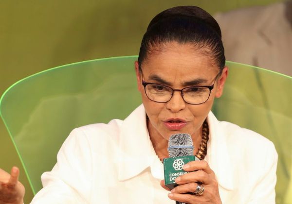  Marina Silva recebe alta após 4 dias internada com covid-19