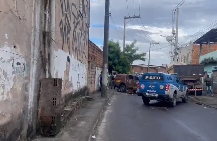  Homem faz família de refém em Salvador