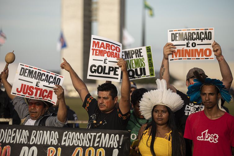  Câmara aprova marco temporal de demarcação de terras indígenas