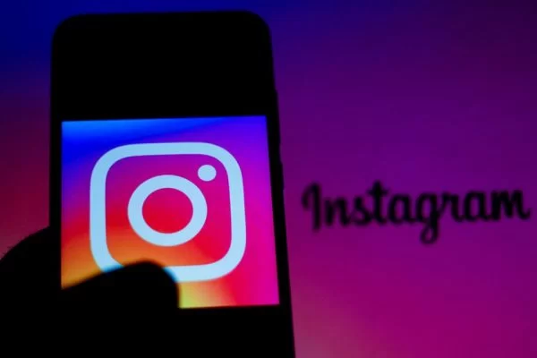  Instagram fica fora do ar neste domingo