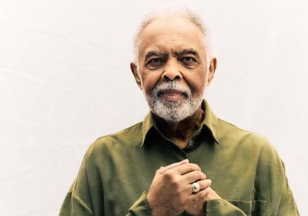  Gilberto Gil revela ter vivido relações com homens: ‘Sexualidade vibrante’