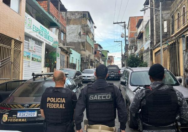  Polícia Federal prende suspeito de roubo de carga em Barreiras