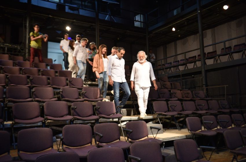  Bruno Reis faz visita técnica ao Teatro Vila Velha e discute revitalização do espaço