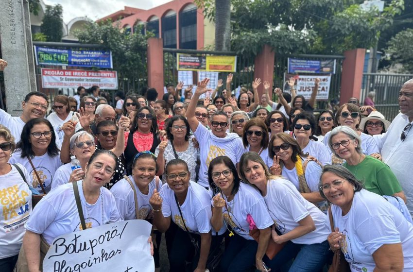  Professores estaduais cobram o pagamento da segunda parcela dos precatórios do Fundef