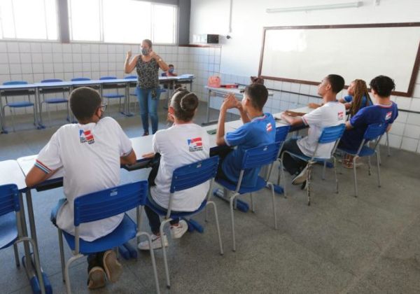  Governo do Estado paga R$ 2,65 bilhões de precatórios para professores