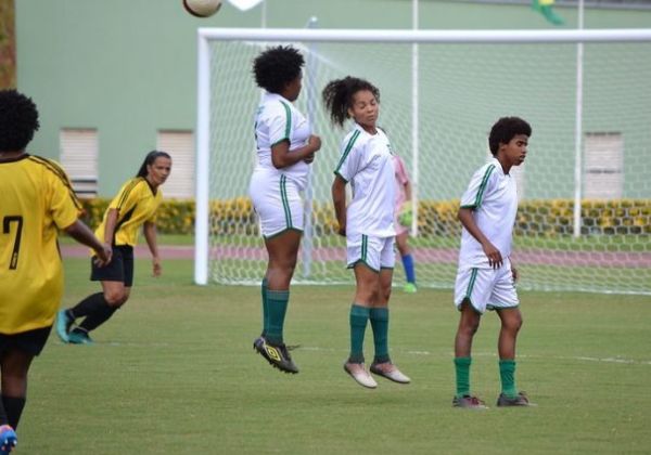  Sudesb e De Peito Aberto promovem evento com presença de atleta olímpica no Estádio Pituaçu