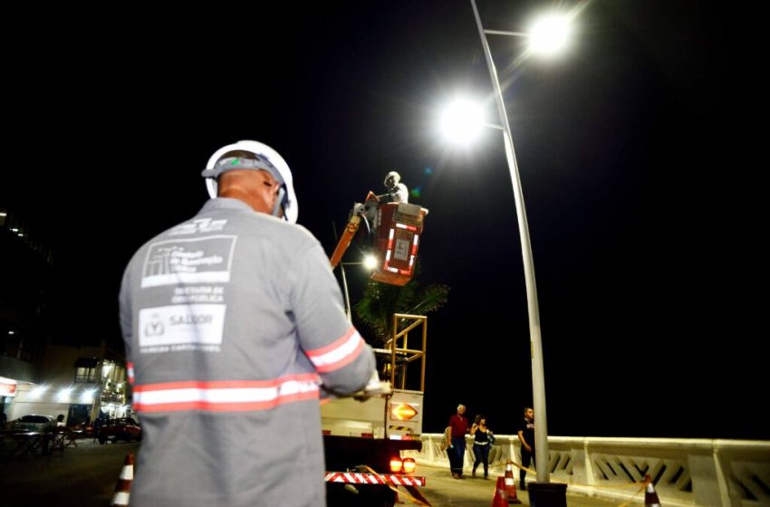  Em seis meses, Salvador registra queda de quase 50% nas solicitações de troca de lâmpada