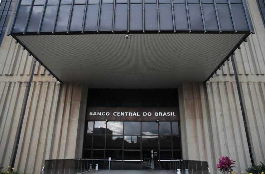  Presidente do Banco Central vê curva “benigna” de inflação