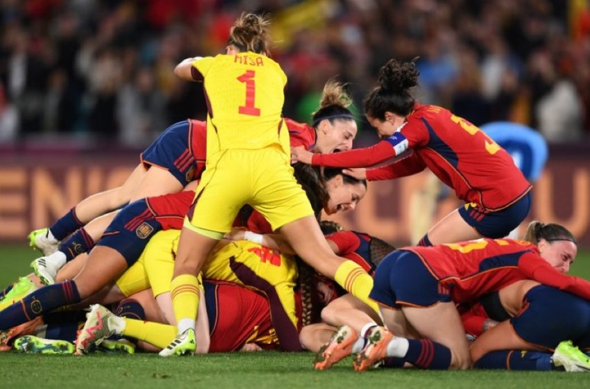  Espanha derrota Inglaterra e conquista sua primeira Copa feminina