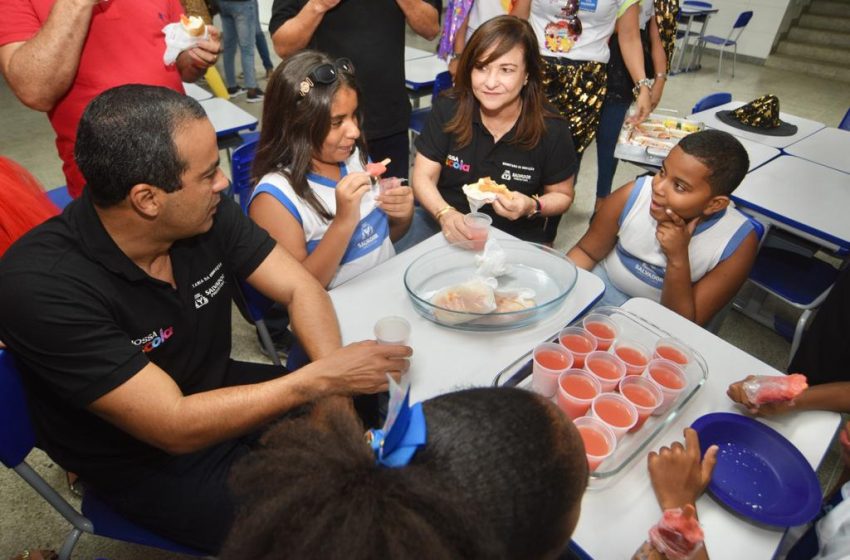  Prefeito Bruno Reis visita escolas municipais beneficiadas pelo projeto Aprender +