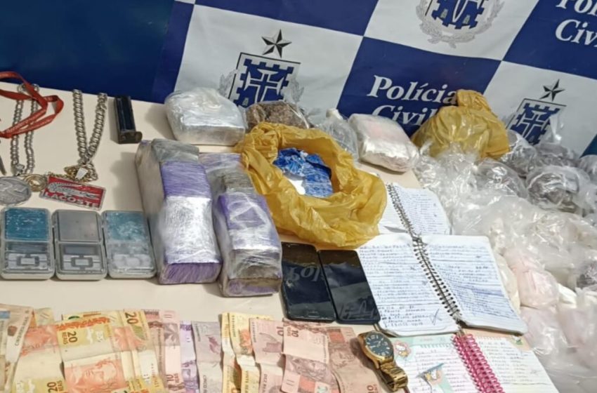  PM apreende mais de 1500 porções de drogas em município da Bahia