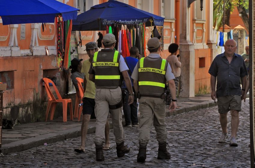  Convocações de policiais e bombeiros militares da reserva ampliam efetivo para operações na Bahia