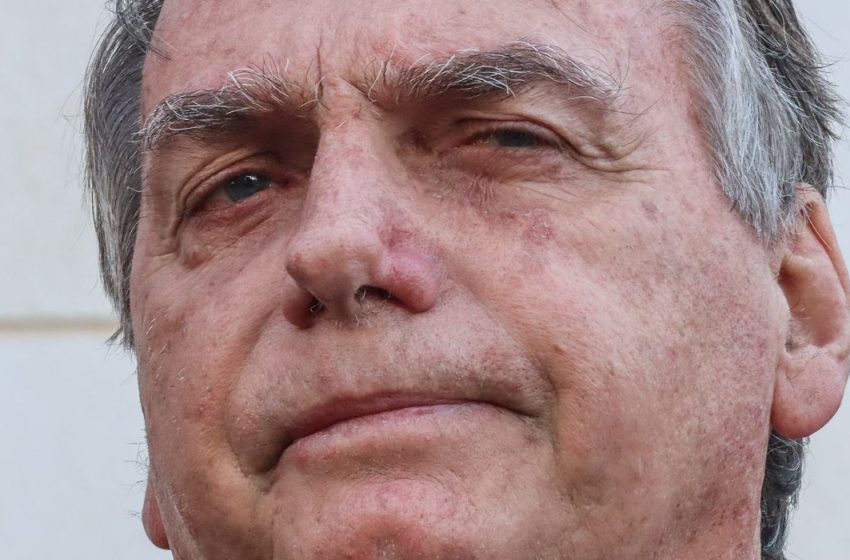  Bolsonaro é condenado a indenizar jornalistas por danos morais