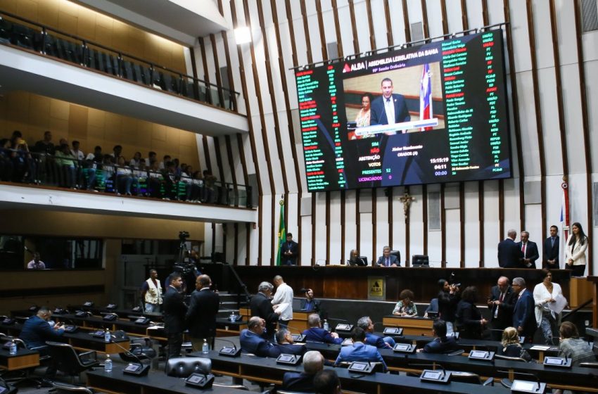  Deputados classificam veto a  manifestação contra a ViaBahia na BR-324 como ‘antidemocrático’