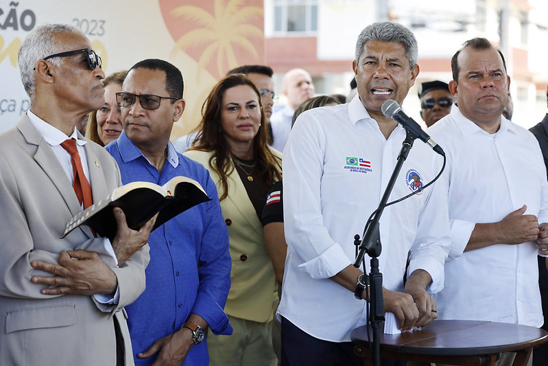  Jeronimo critica atuação da Coelba e cobra melhorias