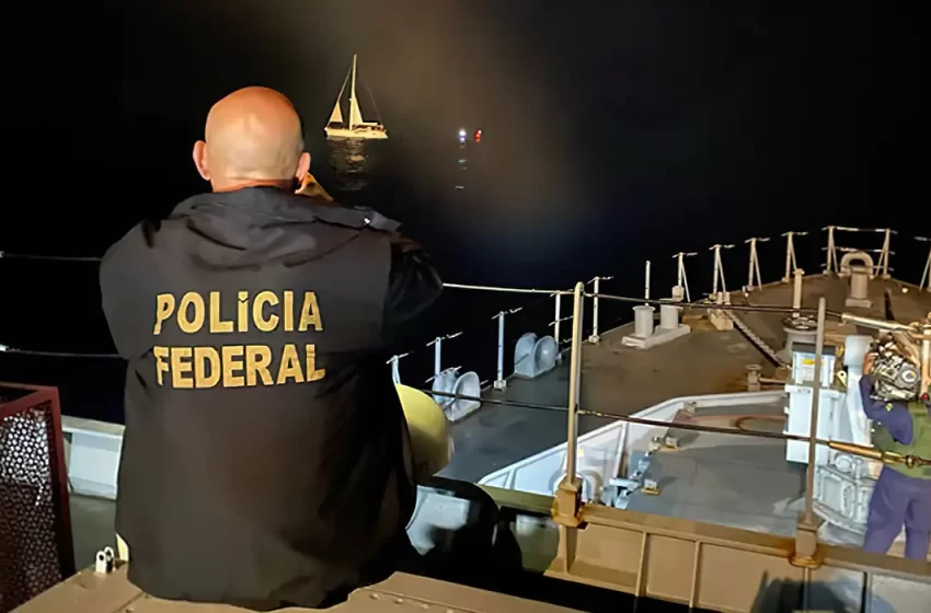  PF e Marinha apreendem veleiro com mais de 2 toneladas de droga em Salvador