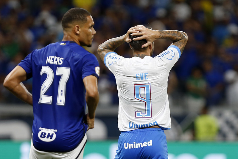  Cruzeiro vence o Fortaleza e empurra o Bahia para o Z4