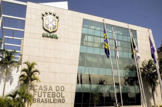  CBF aciona polícia e notifica a Fifa após racismo em perfil da entidade