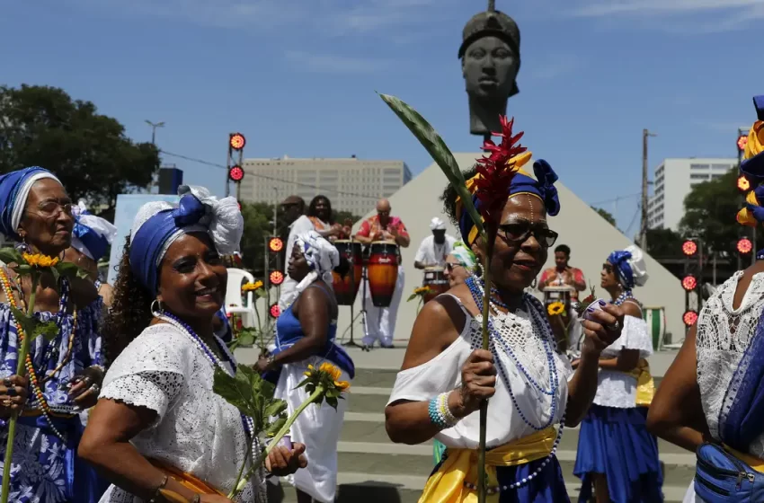  Câmara aprova Dia da Consciência Negra como feriado nacional